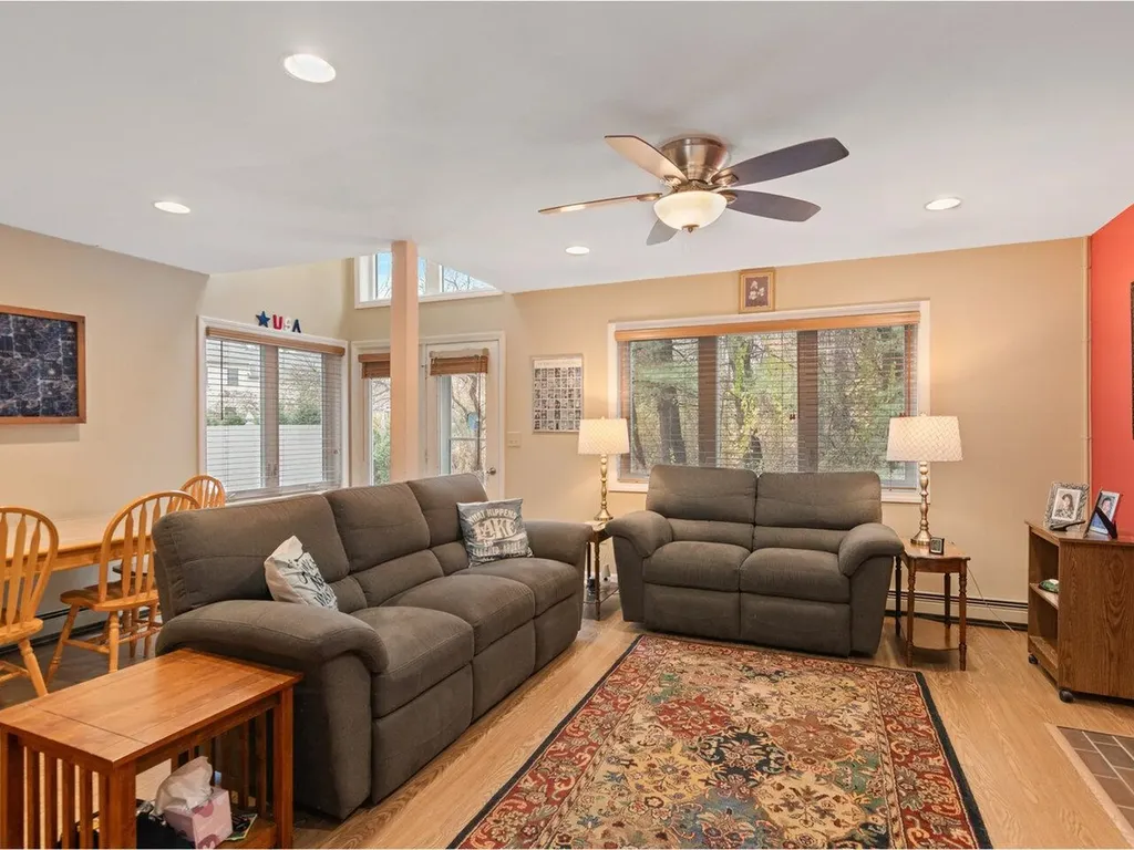 53 Cumberland Road Burlington VT 05408