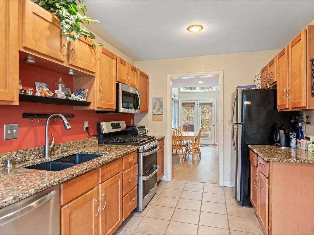 53 Cumberland Road Burlington VT 05408