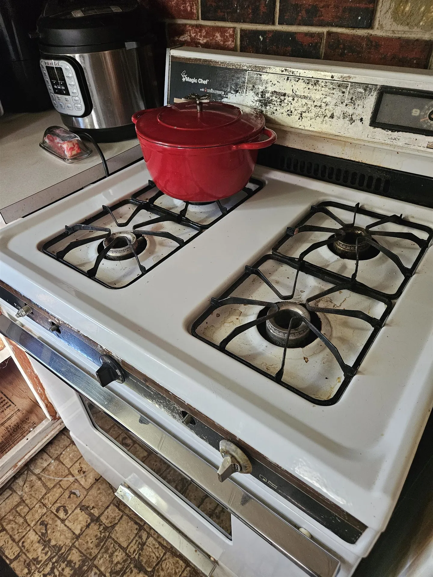 28 Madison Place Claremont NH 03743