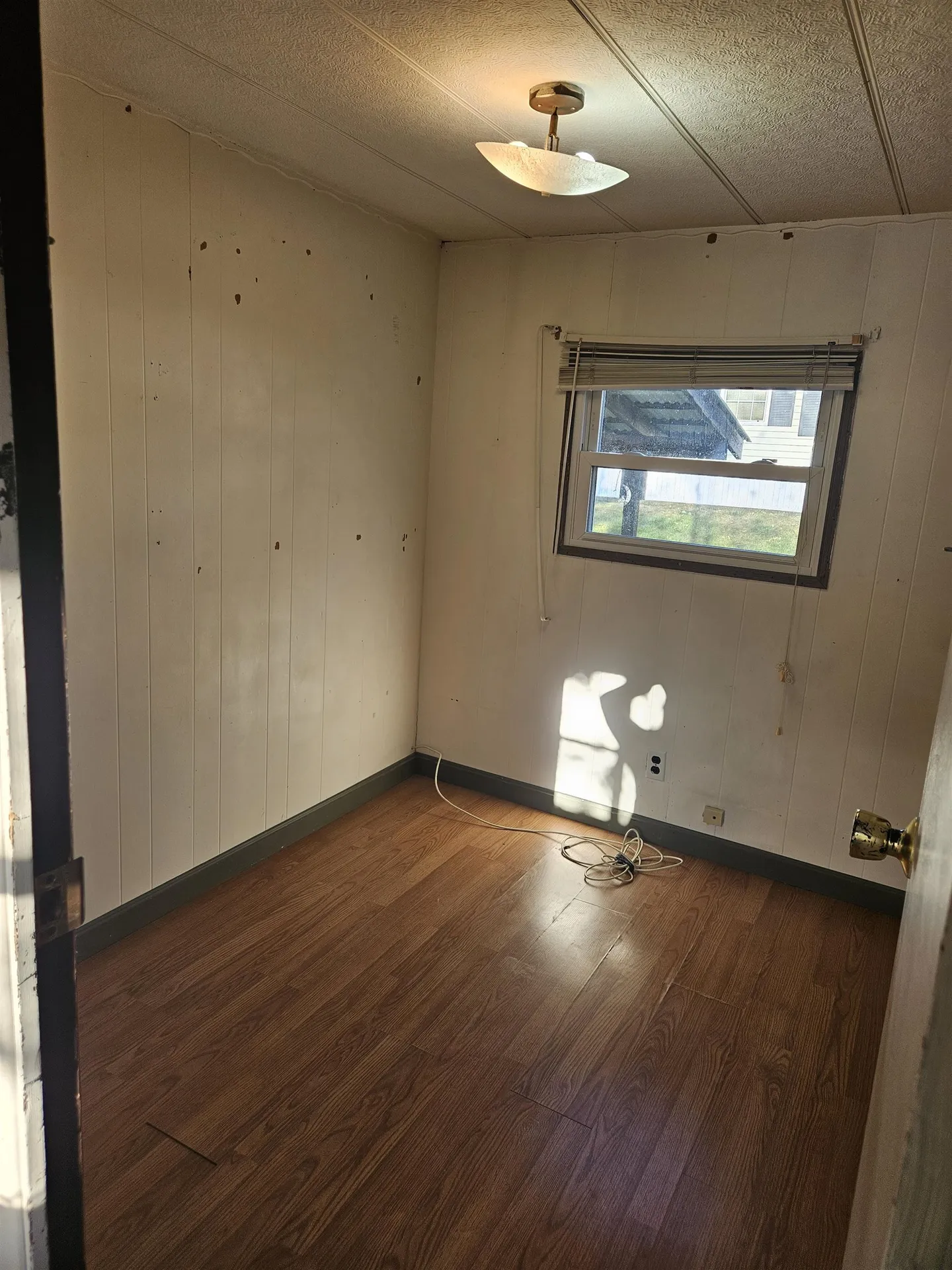 28 Madison Place Claremont NH 03743