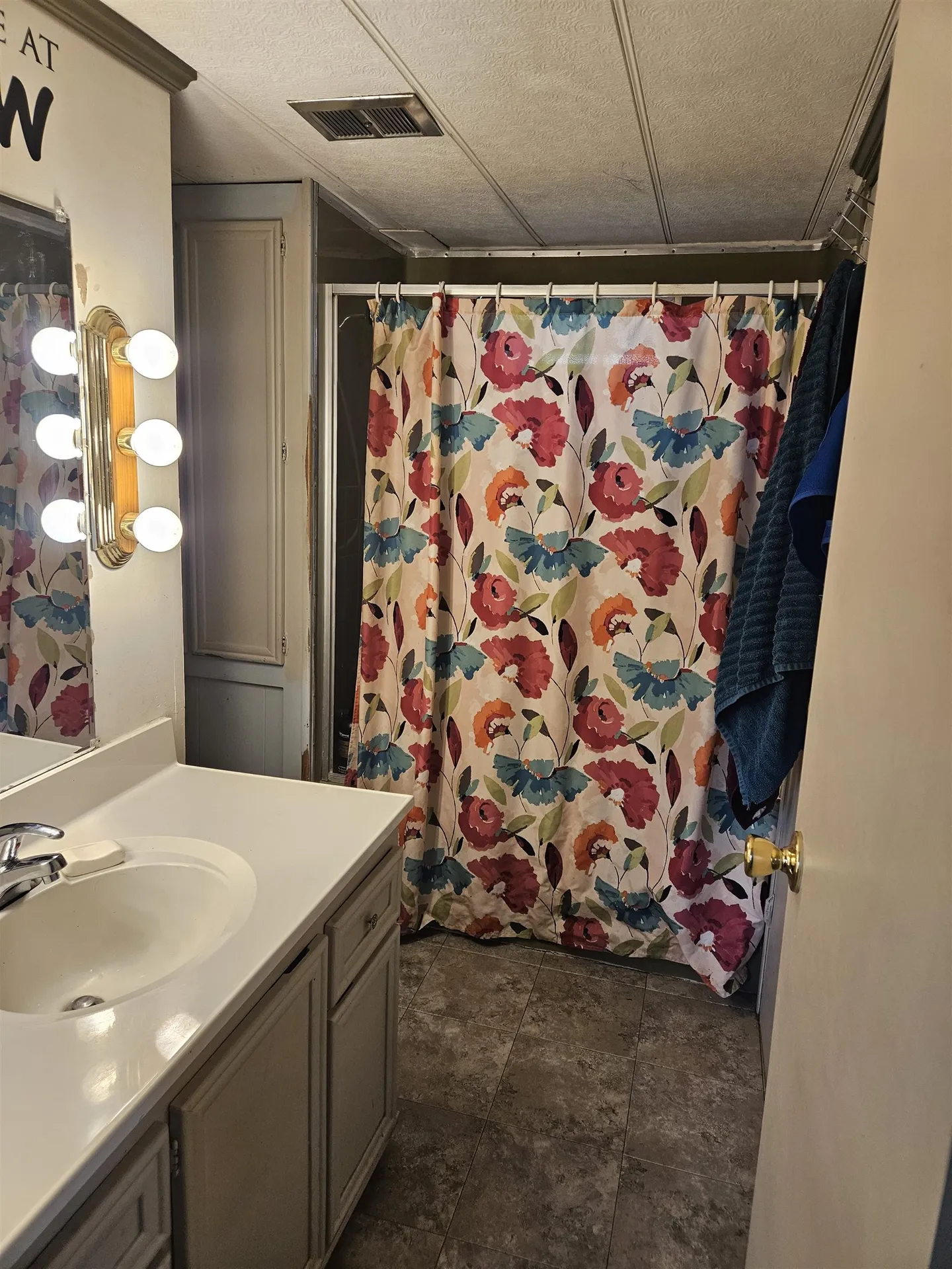 28 Madison Place Claremont NH 03743