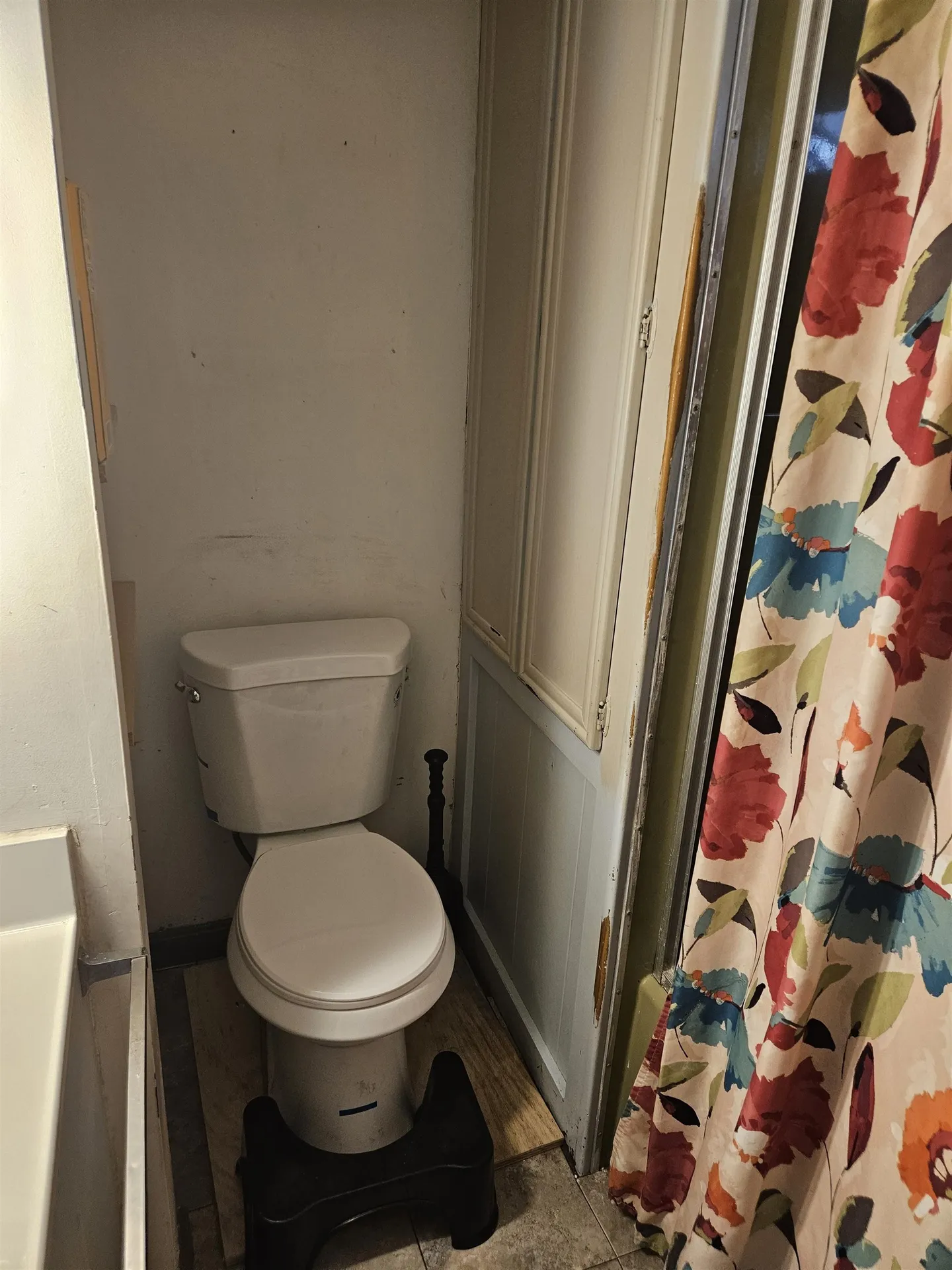 28 Madison Place Claremont NH 03743