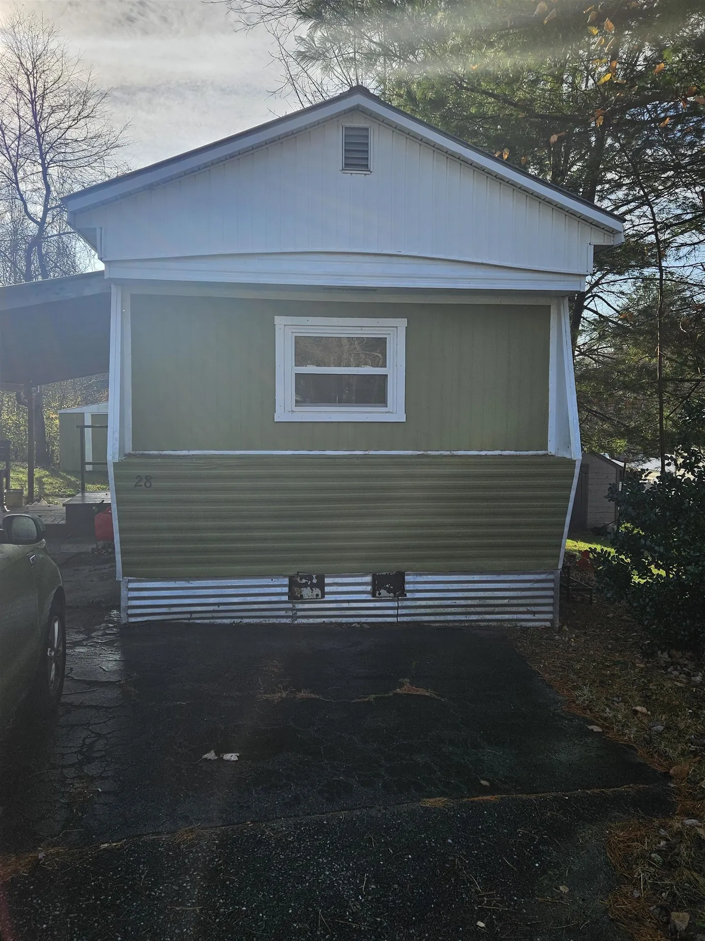 28 Madison Place Claremont NH 03743