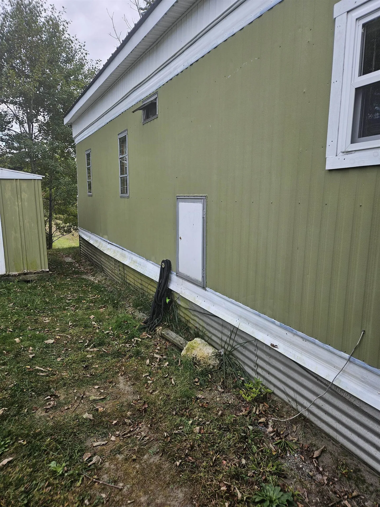 28 Madison Place Claremont NH 03743