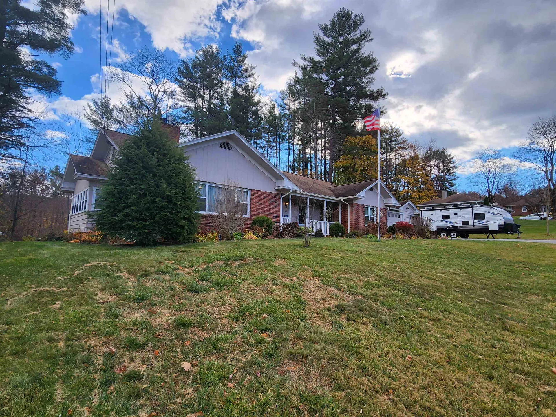 8 Hillstead Road Claremont NH 03743