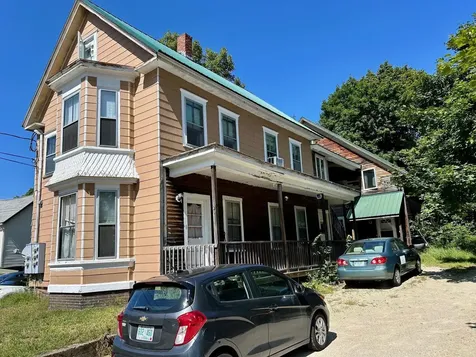 29 Grove Street Rochester NH 03868