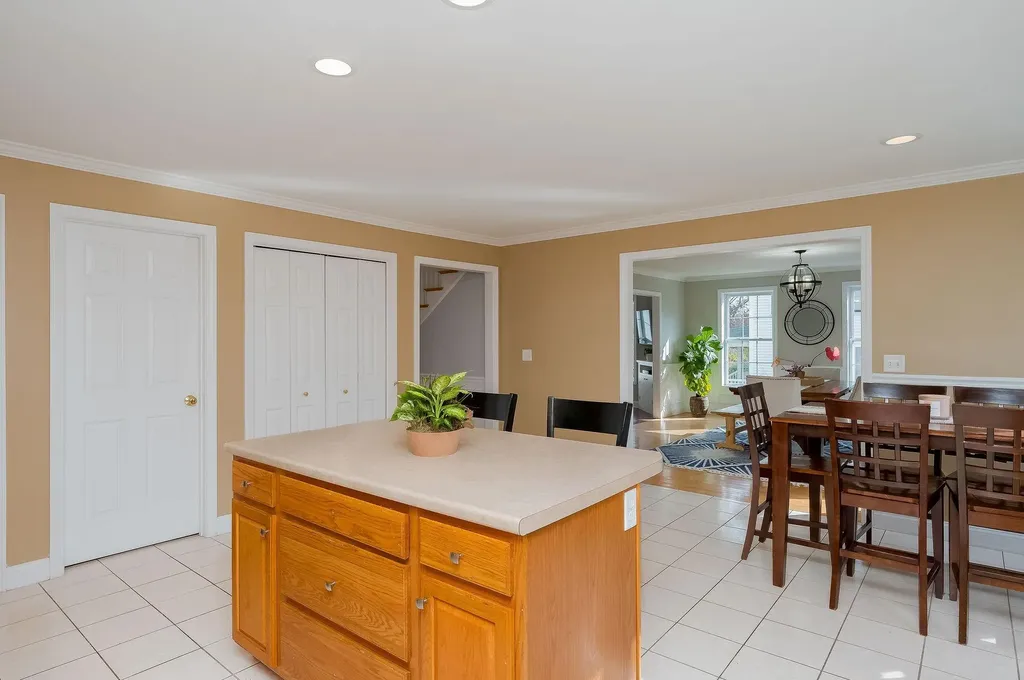 15 Birchwood Place Dover NH 03820