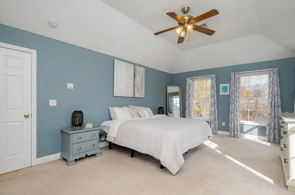 15 Birchwood Place Dover NH 03820