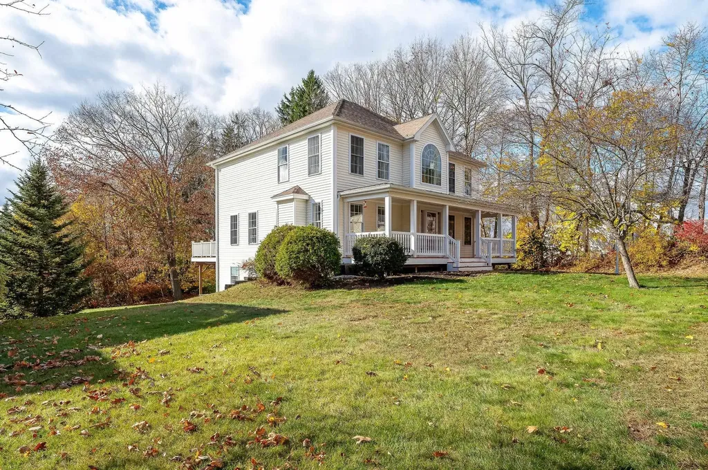 15 Birchwood Place Dover NH 03820