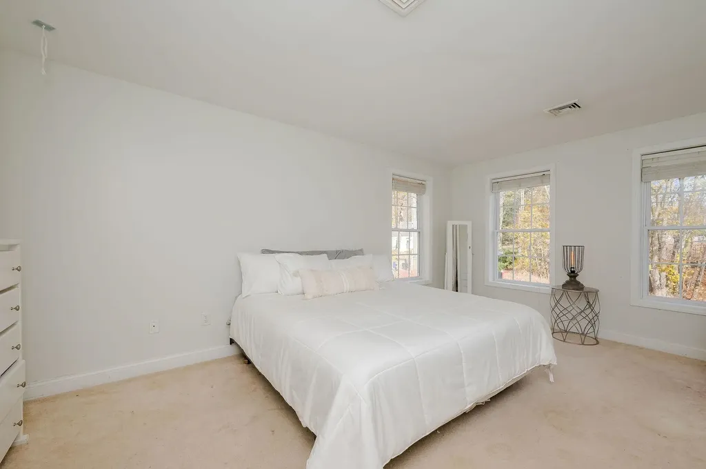 15 Birchwood Place Dover NH 03820