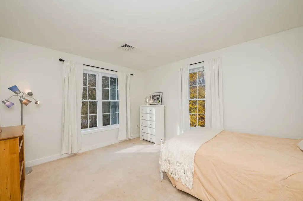 15 Birchwood Place Dover NH 03820