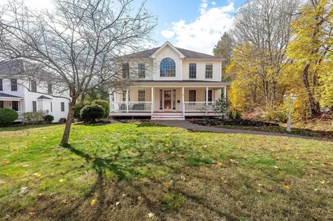 15 Birchwood Place Dover NH 03820