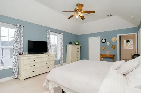 15 Birchwood Place Dover NH 03820