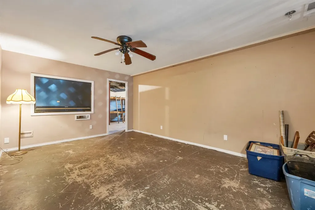 13 Saint Moritz Drive New Durham NH 03855