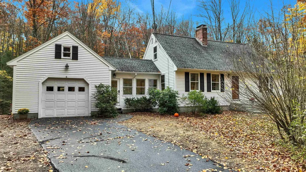 280 Wallace Road Goffstown NH 03045