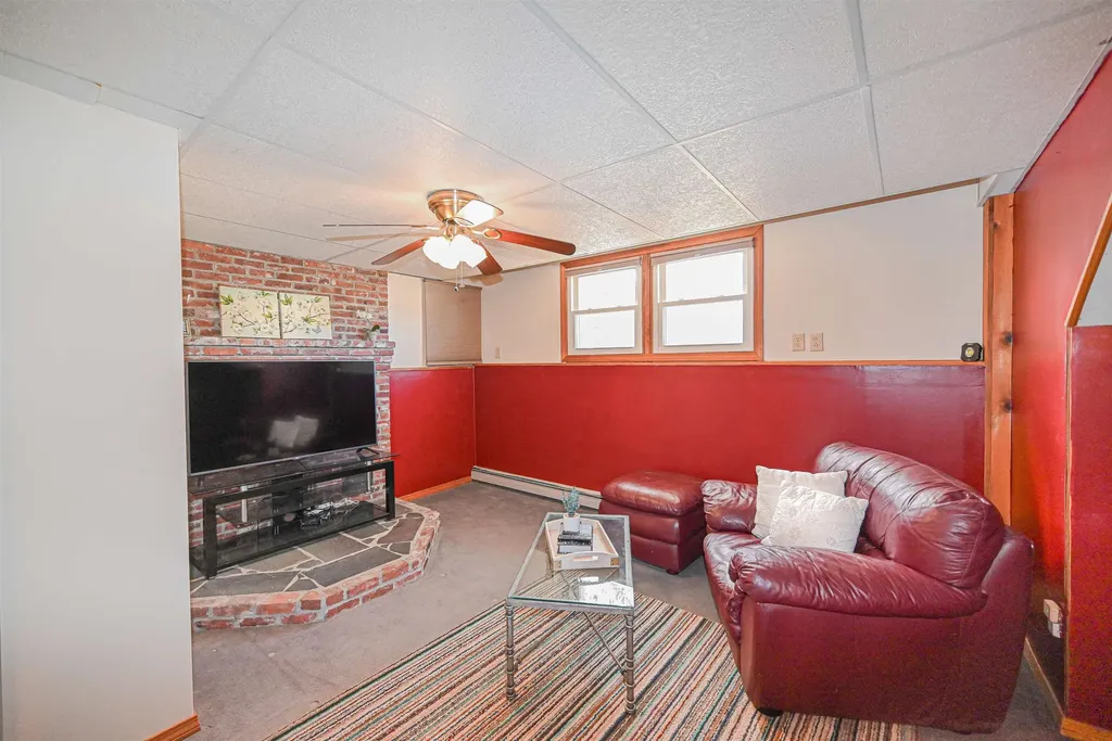 132 Faith Lane Manchester NH 03103