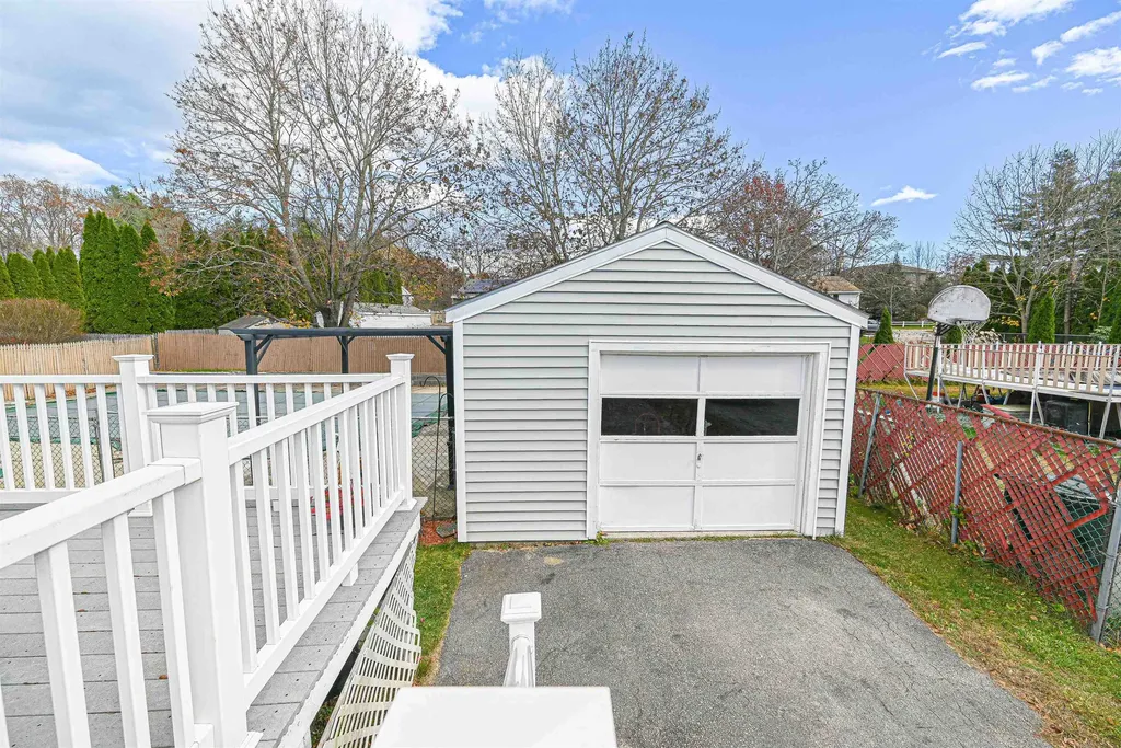 132 Faith Lane Manchester NH 03103