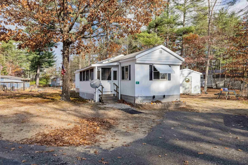 115 Roberts Road Barrington NH 03825