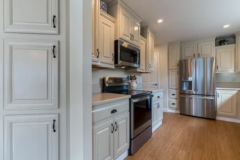 202 Mackerel Avenue Portsmouth NH 03801