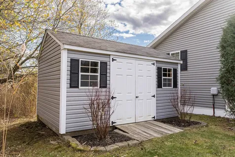 202 Mackerel Avenue Portsmouth NH 03801