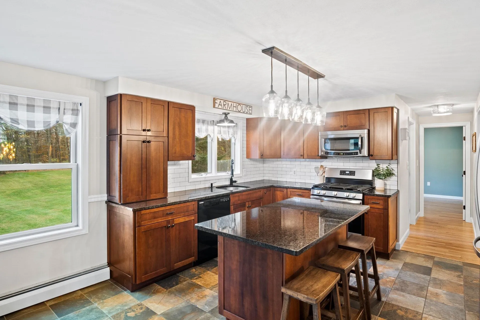 132 South Road Kensington NH 03833