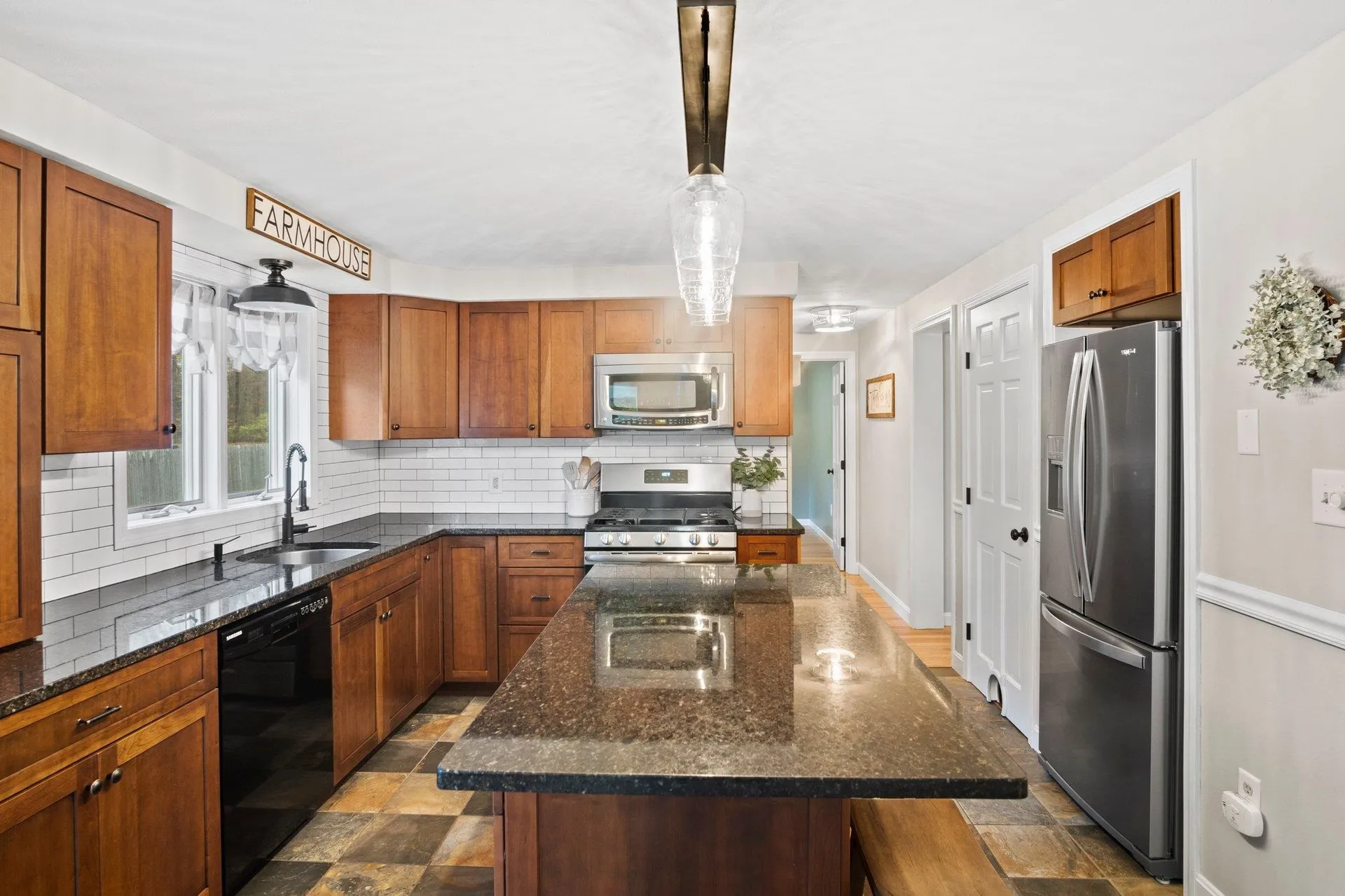 132 South Road Kensington NH 03833