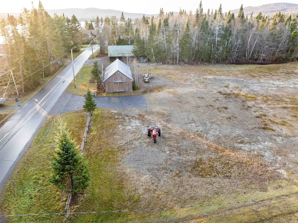 432 Beach Road Pittsburg NH 03592