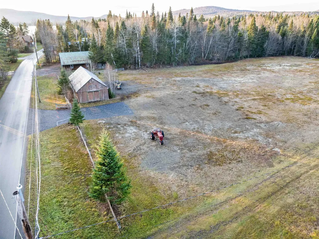 432 Beach Road Pittsburg NH 03592