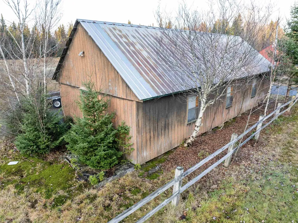 432 Beach Road Pittsburg NH 03592