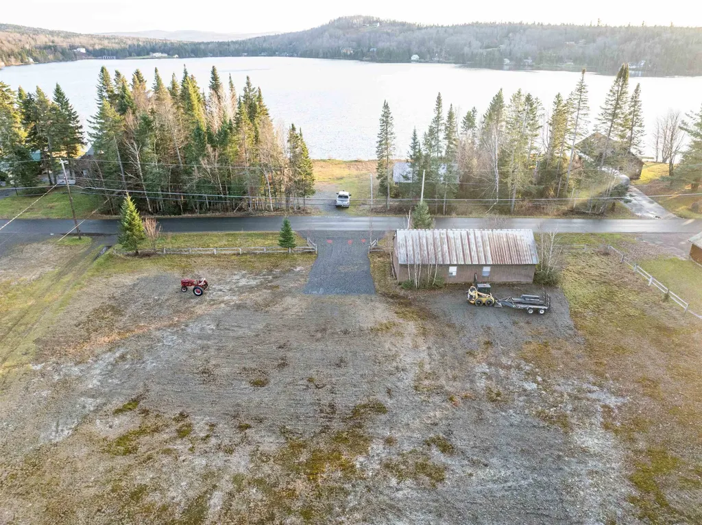 432 Beach Road Pittsburg NH 03592