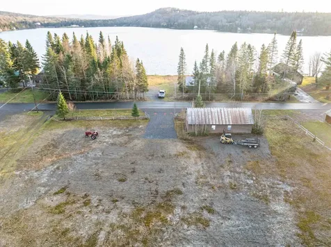 432 Beach Road Pittsburg NH 03592