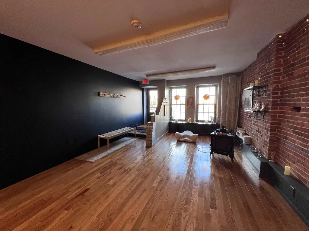 109 Water Street Exeter NH 03833