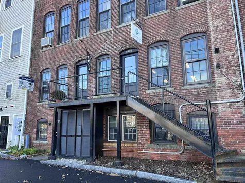 109 Water Street Exeter NH 03833