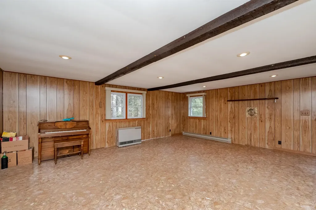 74 Frost Hill Road Eliot ME 03903