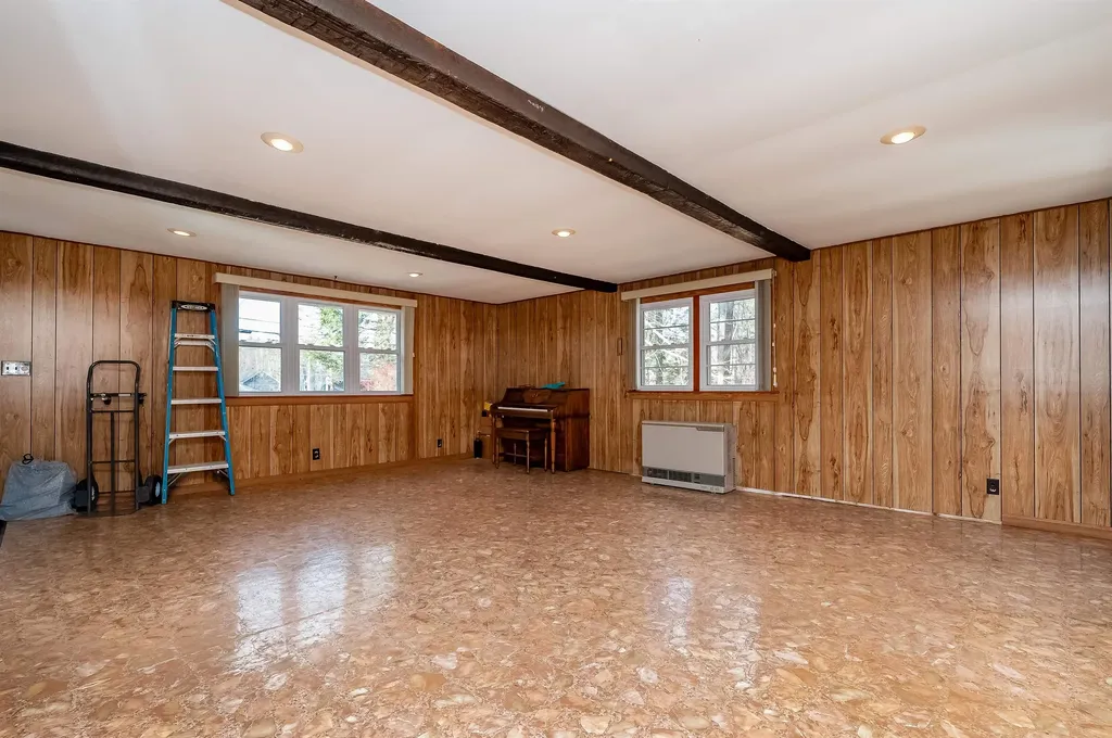 74 Frost Hill Road Eliot ME 03903