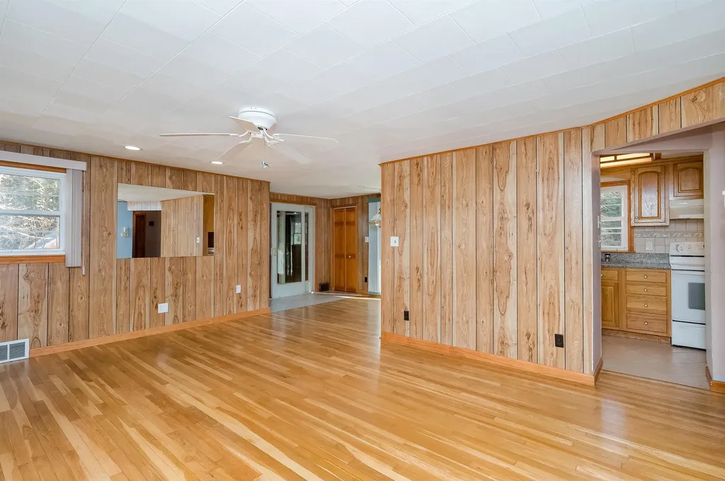 74 Frost Hill Road Eliot ME 03903