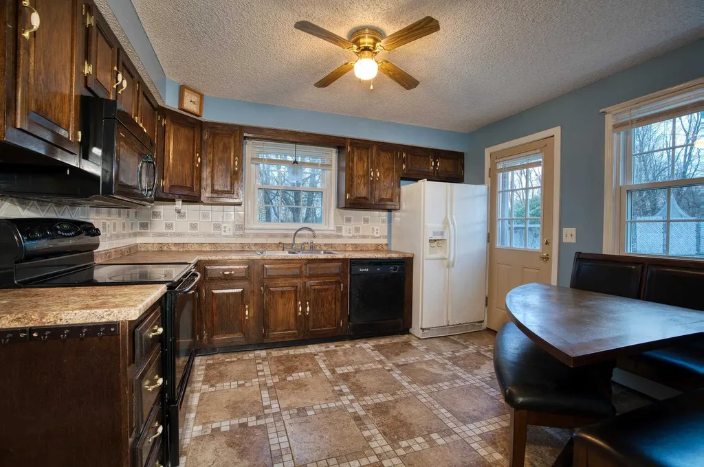 75 Stratton Road Jaffrey NH 03452