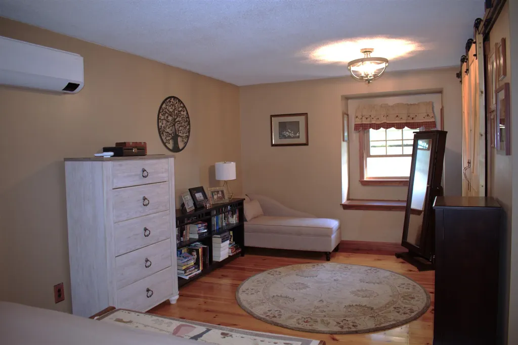 37 Sheldon Road Derry NH 03038