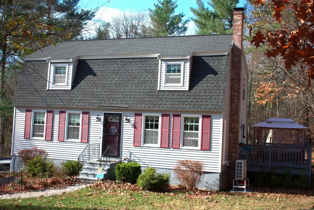 37 Sheldon Road Derry NH 03038