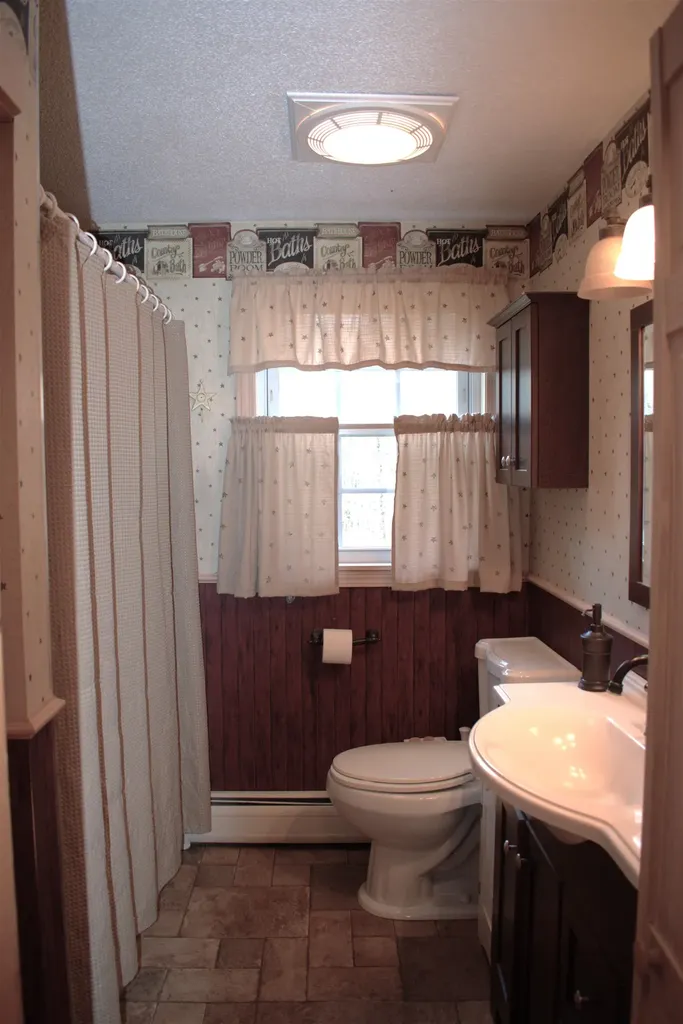 37 Sheldon Road Derry NH 03038