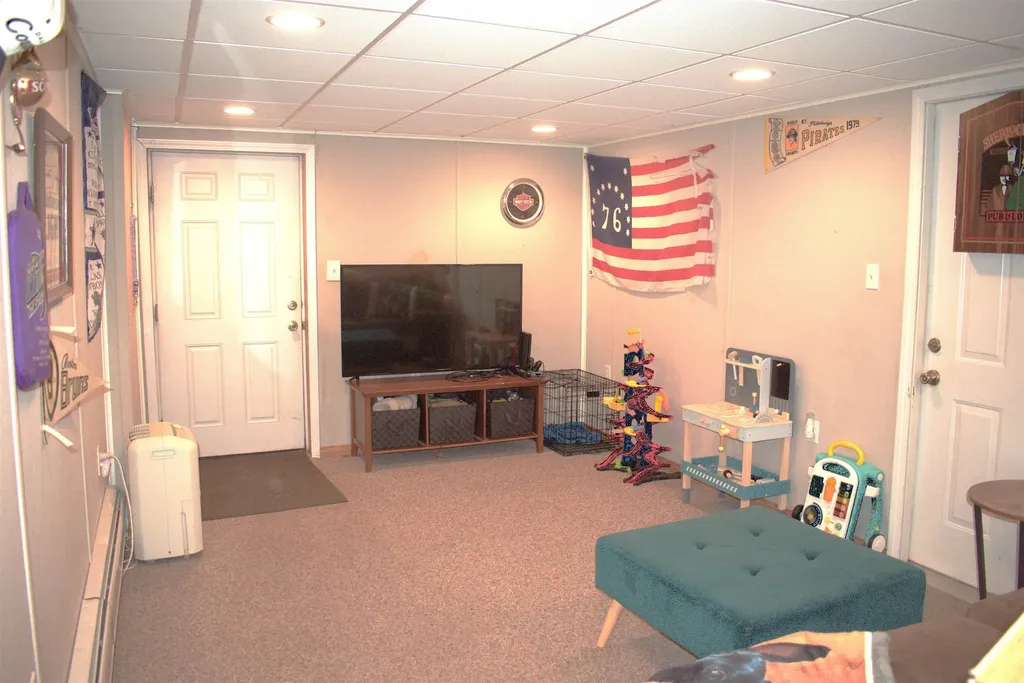 37 Sheldon Road Derry NH 03038