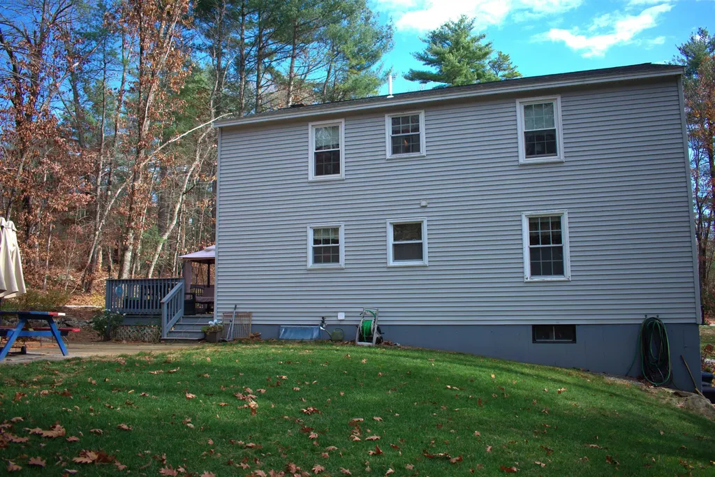 37 Sheldon Road Derry NH 03038