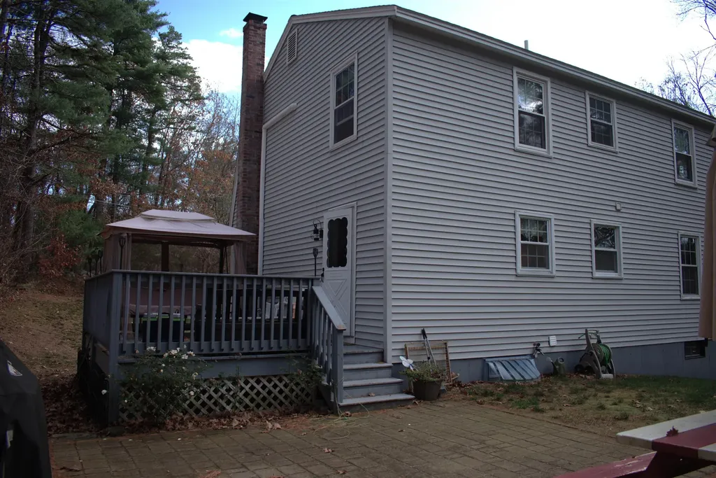 37 Sheldon Road Derry NH 03038