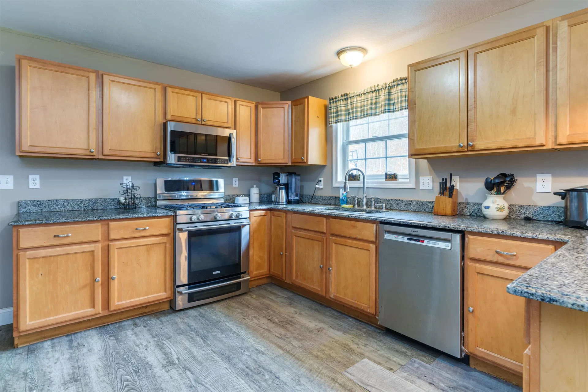 35 Chamberlin Way New Durham NH 03855