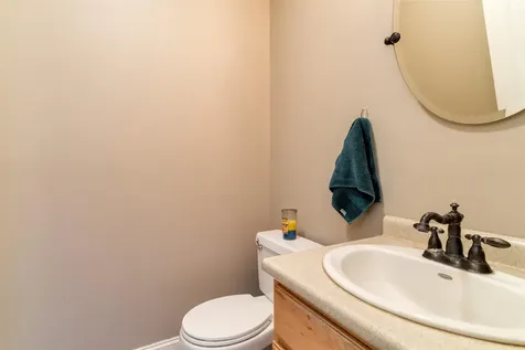 35 Chamberlin Way New Durham NH 03855