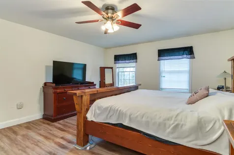 35 Chamberlin Way New Durham NH 03855