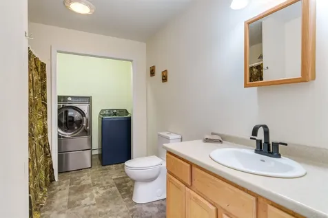 35 Chamberlin Way New Durham NH 03855