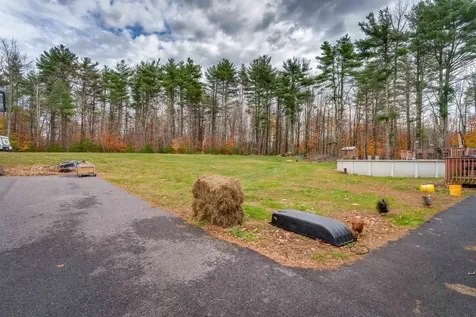 35 Chamberlin Way New Durham NH 03855