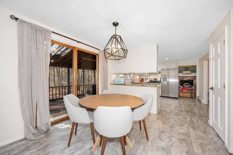 37 Geisser Lane Hampstead NH 03841