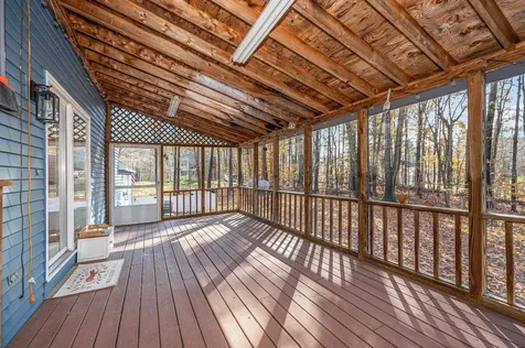 37 Geisser Lane Hampstead NH 03841
